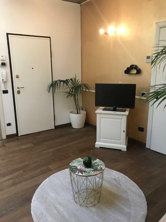 Loft Nel Cuore Di Brera Milan Bagian luar foto
